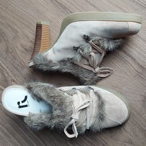 Backless Block Heel Tan Suede Faux Fur - 10M